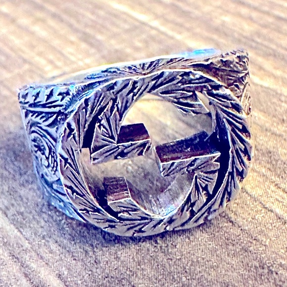 WOW POSHMARK - Authentic Gucci Sterling Silver GG Etched Ring - Picture 2 of 13